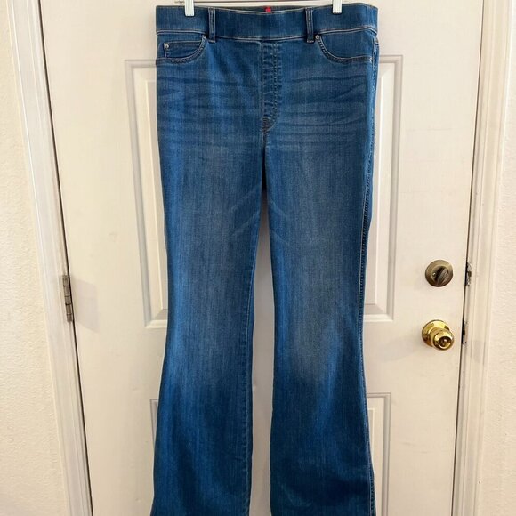 Spanx Woman's Blue Every Wear Flare Stretch Jeans Sz XLTall - Picture 1 of 9
